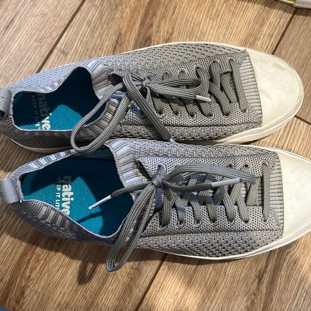 Native kids shoes big kid size 5